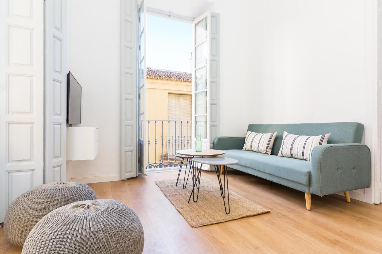 Suite Homes Apartamentos Plaza De La Merced Malaga Ngoại thất bức ảnh