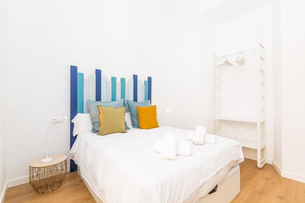 Suite Homes Apartamentos Plaza De La Merced Malaga Ngoại thất bức ảnh