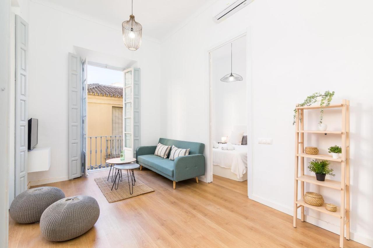 Suite Homes Apartamentos Plaza De La Merced Malaga Ngoại thất bức ảnh